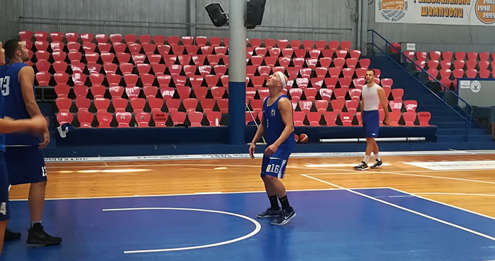 Новото попълнение на баскетболния Черно море Тича Милян Боцка даде