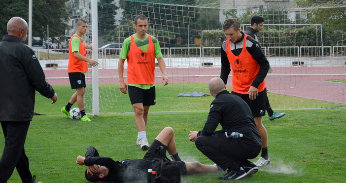 Днес отборът на Черно море заложи на здрава тренировка във