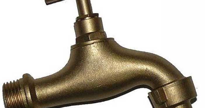 Абонатите от бл 35 и бл 36 на ул Петър