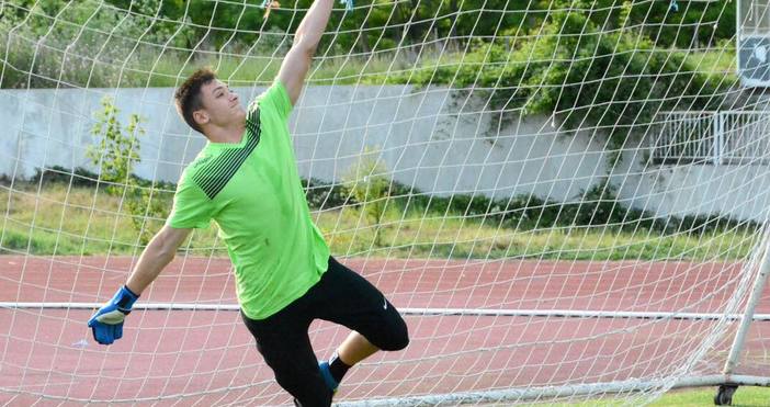 Трима футболисти от школата на Черно море получиха повиквателна за