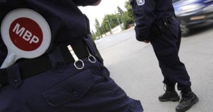 Служител на Столичната пътна полиция е задържан с 36 000