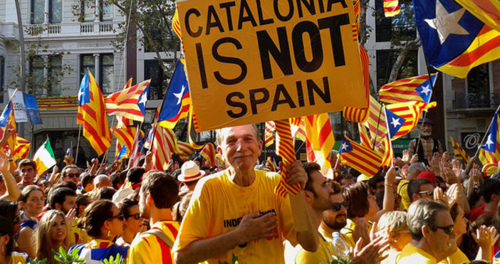 Барселона Граждани на Каталония са прекарали нощта на събота срещу