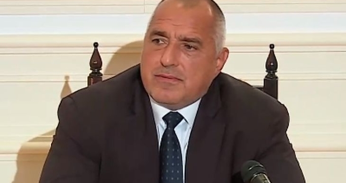 Снимка Блиц Утре други ден ще им върнат лицензите За