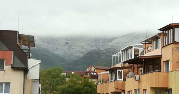 Прогнозата на синоптиците за рязко застудяване се оправда Първият сняг