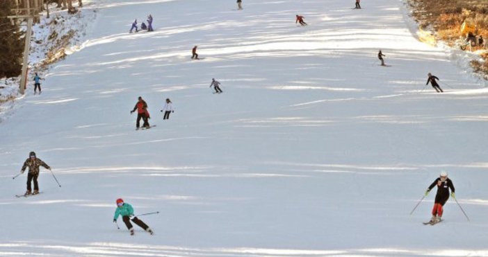 Туристическият бранш ще разчита на кадри от чужбина и за