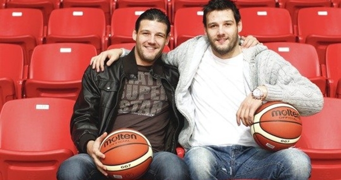 Броени дни след като стана баща на втора дъщеричка която