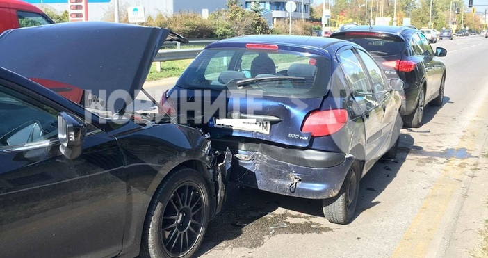 Снимка Христо Калоферов Нова твВерижна катастрофа блокира за час движението