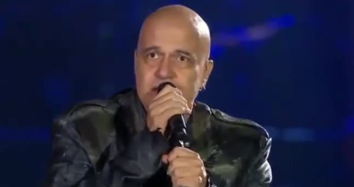 Снимка БулфотоОрхан Мурад и Слави Трифонов са били съученици в