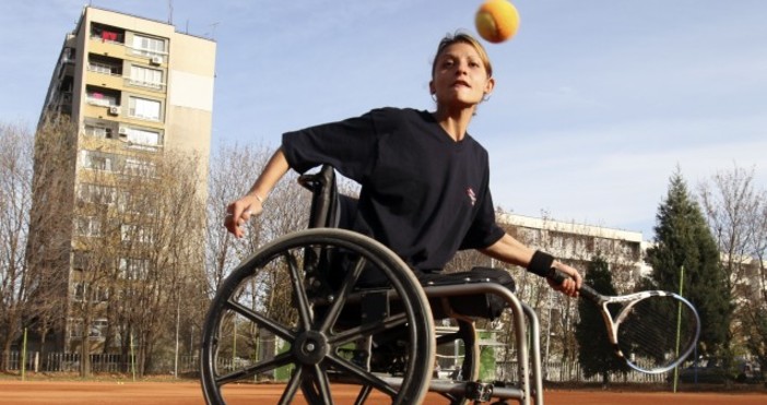 Варненската състезателка от националния отбор за хора в инвалидни колички