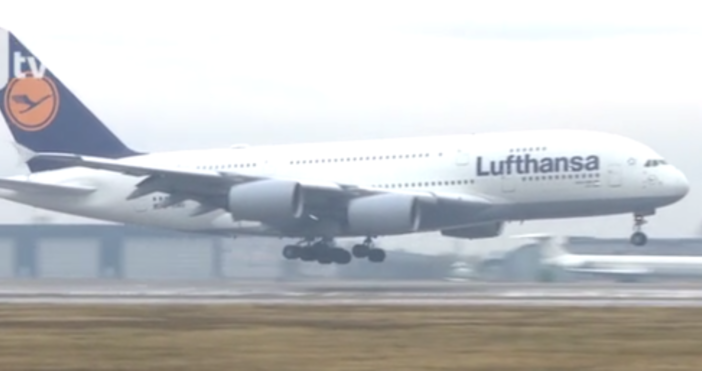 Най големият пътнически самолет в света Airbus А 380 на