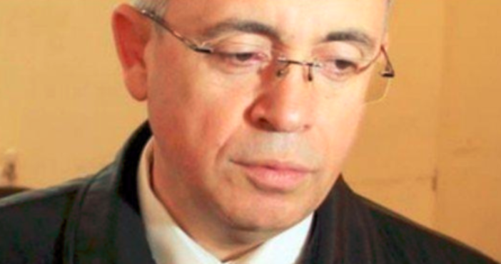 От мое име и от името на гражданите на Община