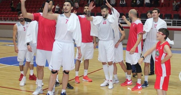 Нова загуба за Калоян ИвановТежкият период за варненския баскетболист Калоян