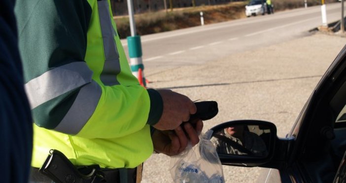 Полицай от Криминална полиция в Хасково е заловен да шофира