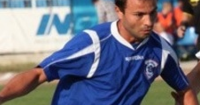 Футболистът на Девня 2005 и юноша на Спартак Калоян Иванов-Кико