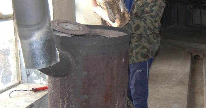 Квартали на отопление с твърдо гориво замърсяват въздуха в София