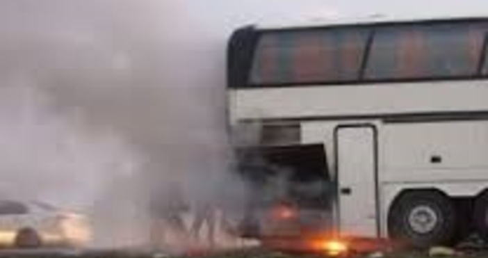 Снимка Булфото архивАвтобус се е запалил край Ихтиман на АМ