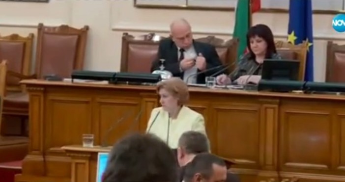 Скандалите обаче бяха част и от второто среднощно заседаниеОкончателно След