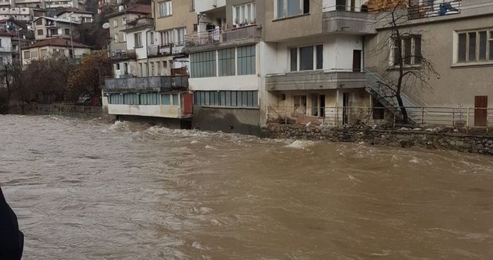 Снимка Блиц Бедственото положение на територията на община Смолян е отменено