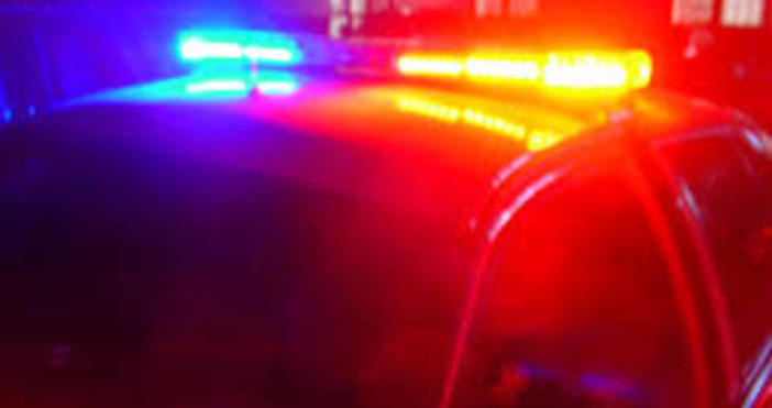 Районът около сградата на община Горна Оряховица е отцепен заради