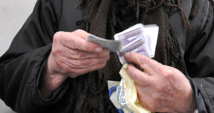 Снимка БулфотоИзплащането на декемврийските пенсии започва в страната от днес