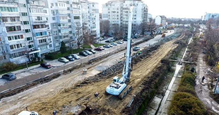 Във връзка със строителните дейности по обект Изграждане на бул