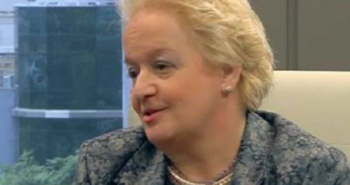 ОвенПериодът е особено благоприятен за любовния ви живот Ако не