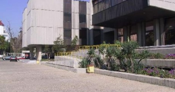 Дни без глоби обявиха от Варненската библиотека Пенчо Славейков припомня