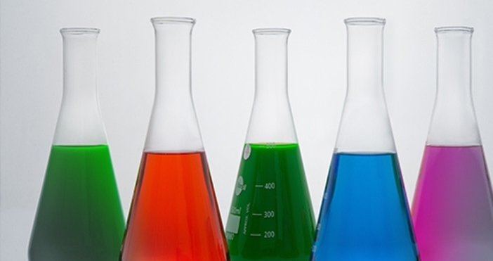 Шофьор на автобус изпи по погрешка антифриз вместо безалкохолно и