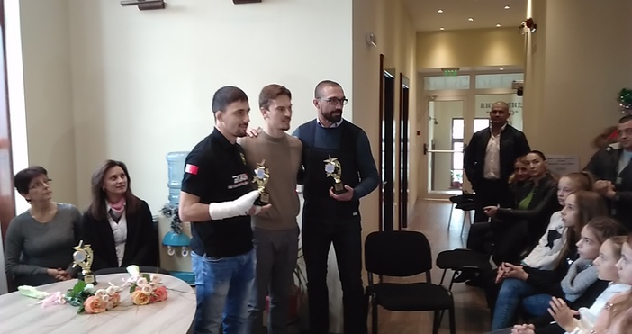 Световен шампион е №1 на Варна за ноември 2017 Става