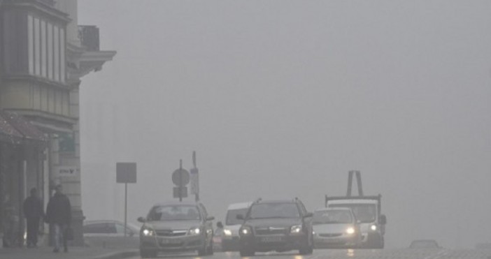 Пътищата в страната са проходими Намалена е видимостта заради мъгла