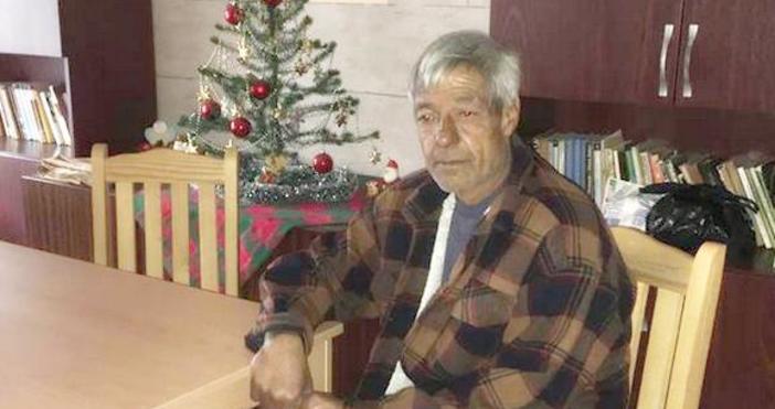 flagman bgДимитър е 57 години от Средец Няма висше образование но