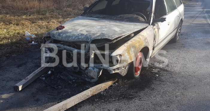 Снимки BulnewsЛек автомобил Ауди 80 със софийска регистрация е изгорял