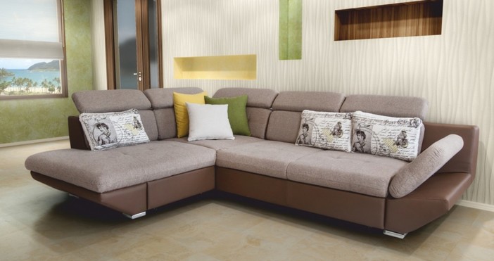 Холът е място където обикновено се посрещат и приемат гости