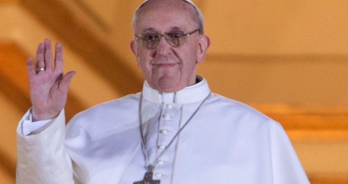 Папа Франциск призова учителите да възпитават децата в човечност а