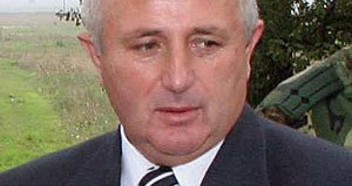 Преди 10 години 58-годишният кмет на Елин Пелин Янко Янков