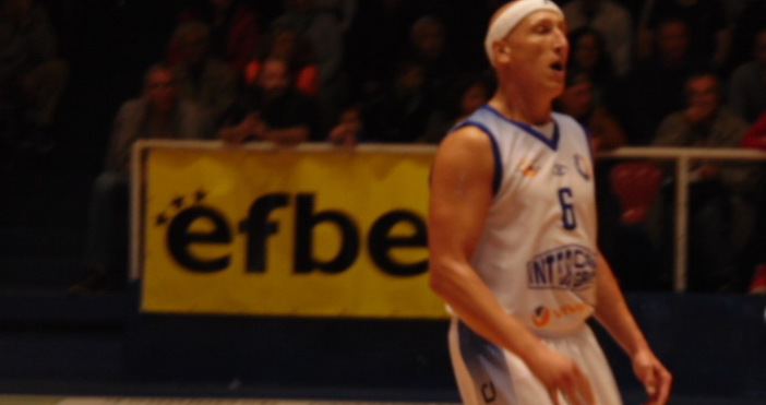 Черно море Тича остава без двама баскетболисти за първия си