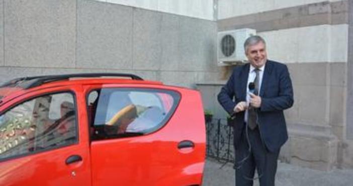 15 електромобила ще превозват делегатите по време на европредседателството Фирмата