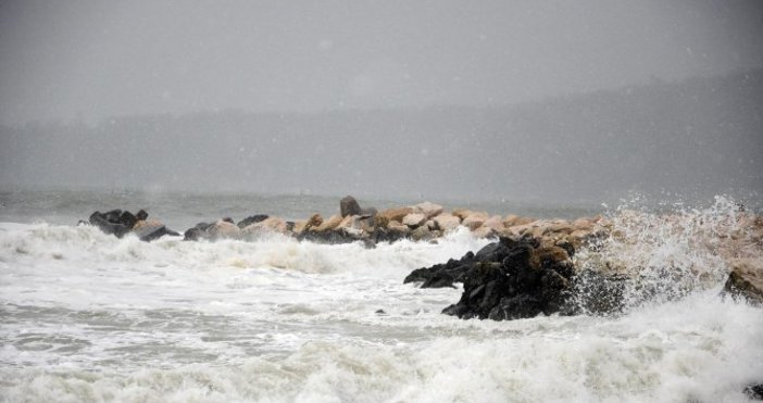 Снимка Булфото архивАтмосферното налягане ще продължи да се понижава но