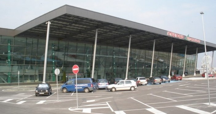 Снимка  trafficnews.bg64-годишен пловдивчанин е арестуван на летище Пловдив. Мъжът пътувал