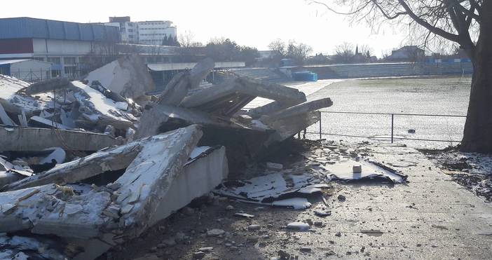 Легендарните къщички на стадион Спартак вече са само спомен за