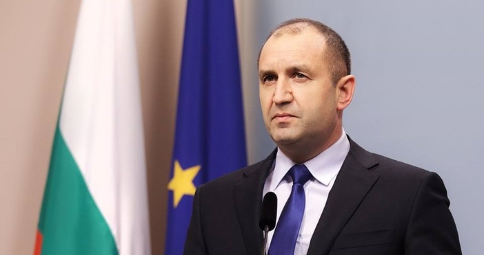 Нещо супер странно се случи в ранни зори с фейсбук