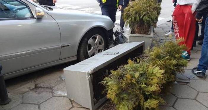 Сериозно почерпан шофьор предизвика истински екшън на бул Стефан Стамболов