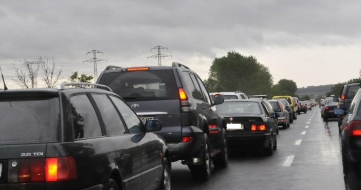 Снимка БулфотоІ МЕТЕОРОЛОГИЧНА ОБСТАНОВКА Температурите са в интервала от – 17