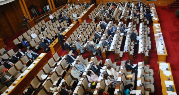 Парламентът прие окончателно държавния бюджет за 2018 г предаде Агенция