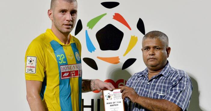 Варненският футболист Владислав Мирчев ще очаква трансфер в Азия още