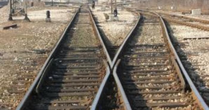 Кражба и вандализъм на прелез в междугарието Ловеч Троян застрашиха безопасността на