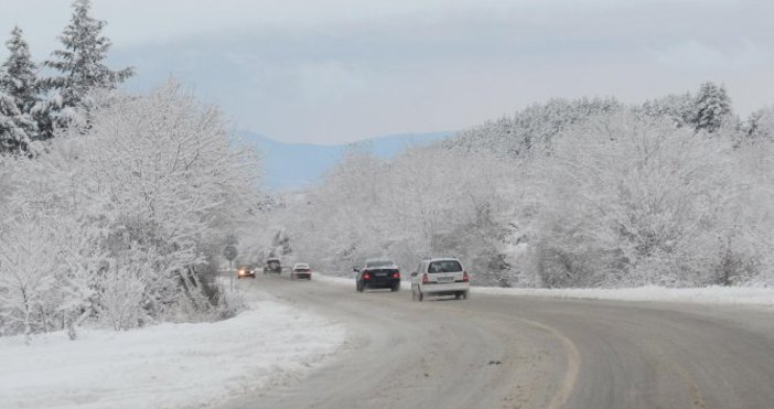 СЛЕДЕТЕ ВСЯКА МИНУТА С ПЕТЕЛ ЗИМНАТА ОБСТАНОВКА В БЪЛГАРИЯ Цяла България