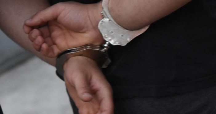 50 годишният български гражданин Иван Илиев беше задържан и обвинен за