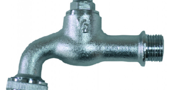 Живущите в култовия квартал във Варна – Конфуто остават без