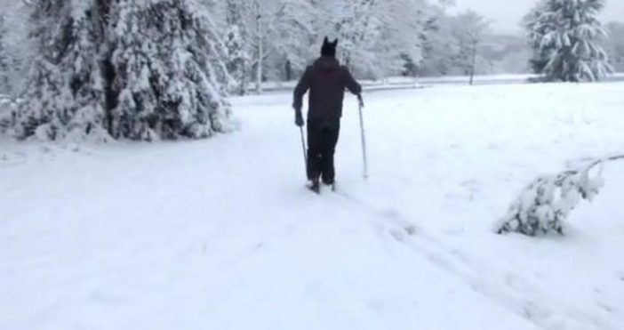 Снеговалежите парализираха Бургаска област – блокирани са пътища заради навявания